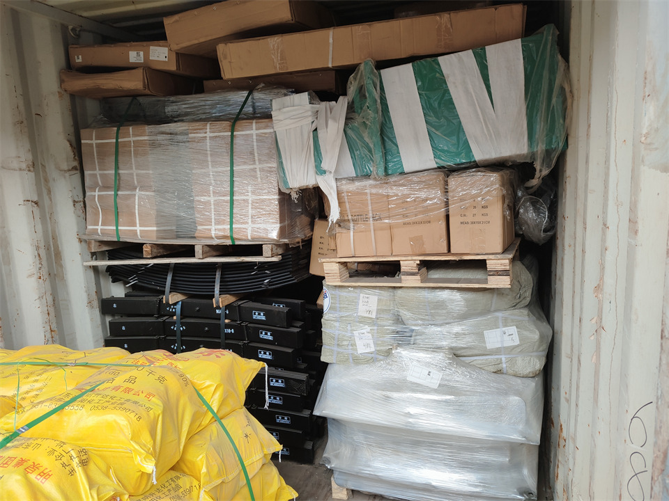 BST semi-trailer accessories arrived in Mozambique - News - 3