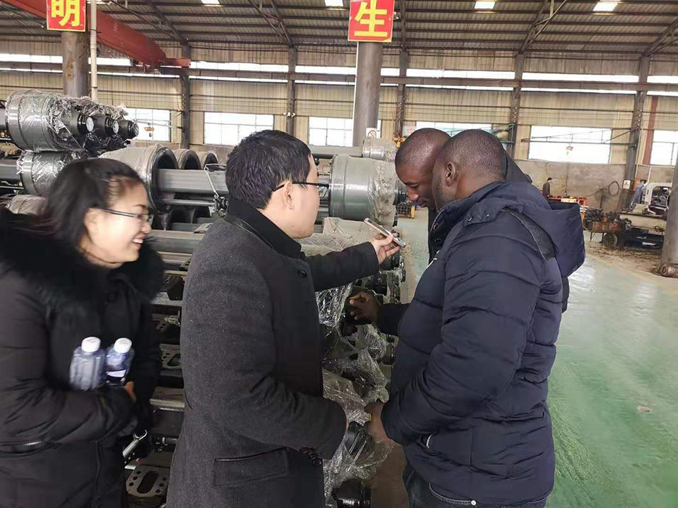 Ivorian customers visit Jining BST machinery to buy semi-trailer accessories - Company News - 2